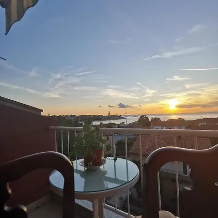 Sea View *